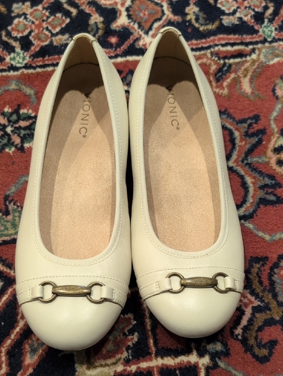 Shoes - Vionic Women's Delanir Ballet Flats In White Leather Size 9.5 Wide